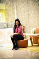 Ritika Singh Pictures